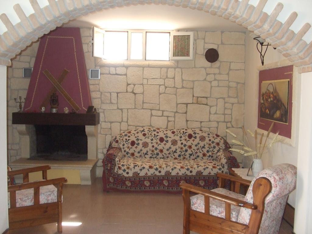 Отель Casa Vacanza La Pajara Андрано Экстерьер фото